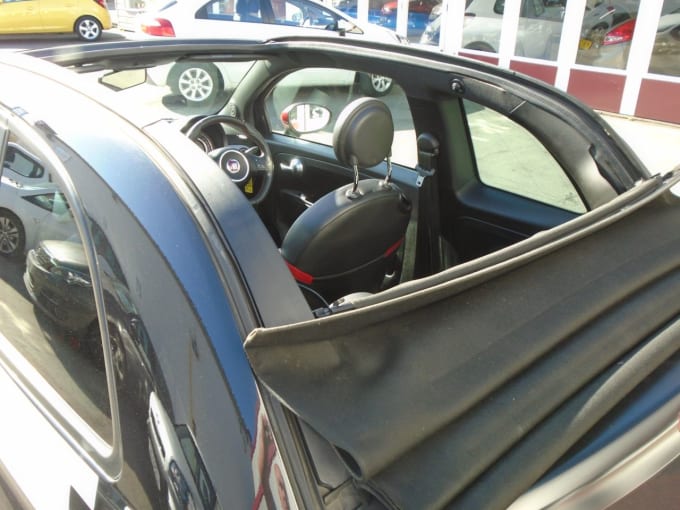 2025 Fiat 500c