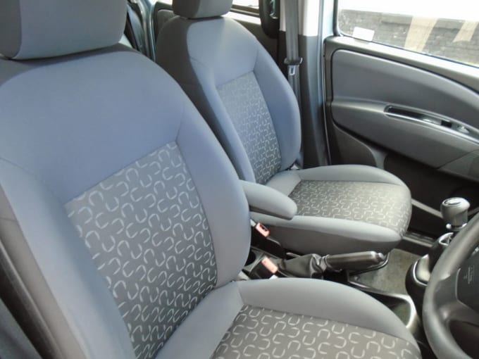 2025 Fiat Doblo