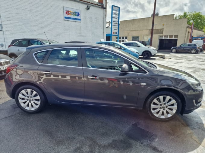 2025 Vauxhall Astra