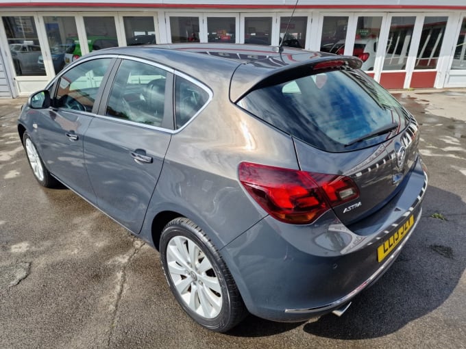 2025 Vauxhall Astra