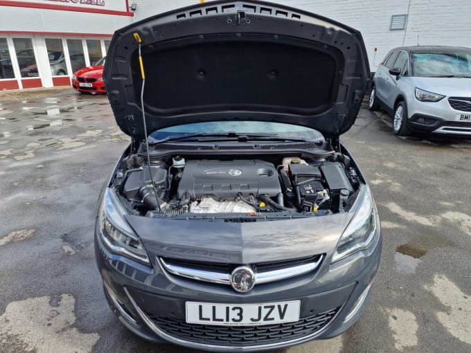 2025 Vauxhall Astra