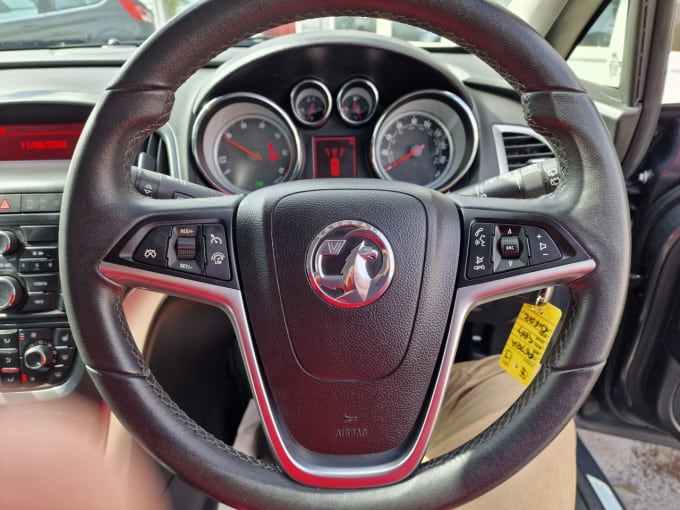 2025 Vauxhall Astra