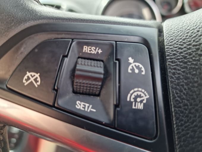 2025 Vauxhall Astra