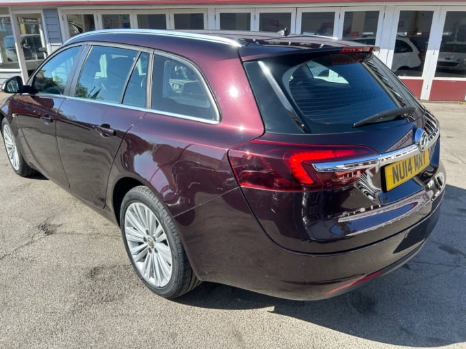 2025 Vauxhall Insignia