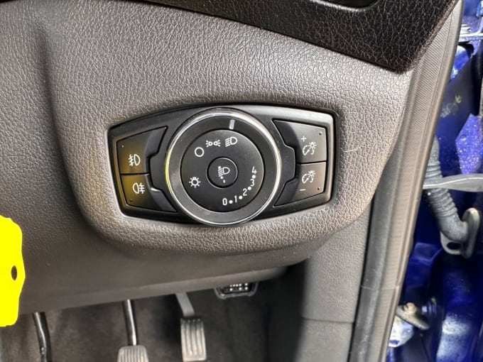 2025 Ford Tourneo Connect