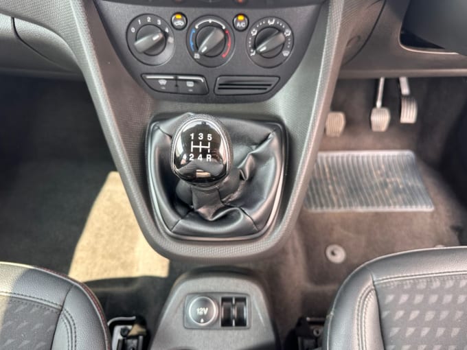 2025 Ford Tourneo Connect