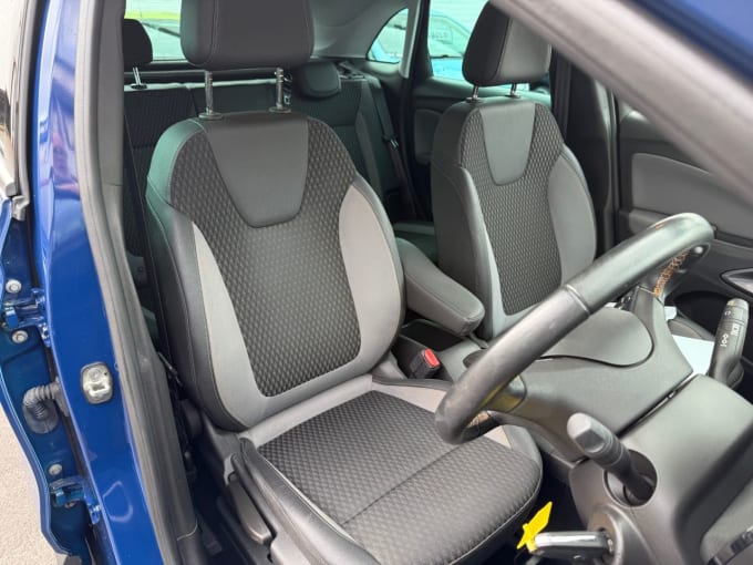 2025 Vauxhall Crossland X