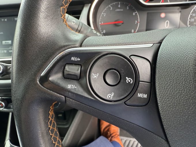 2025 Vauxhall Crossland X