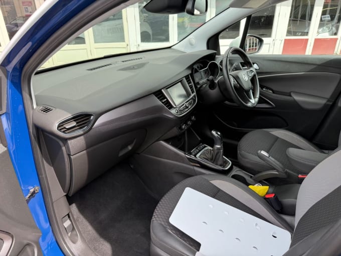 2025 Vauxhall Crossland X