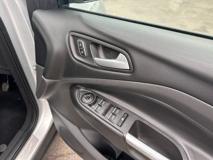 2025 Ford Kuga