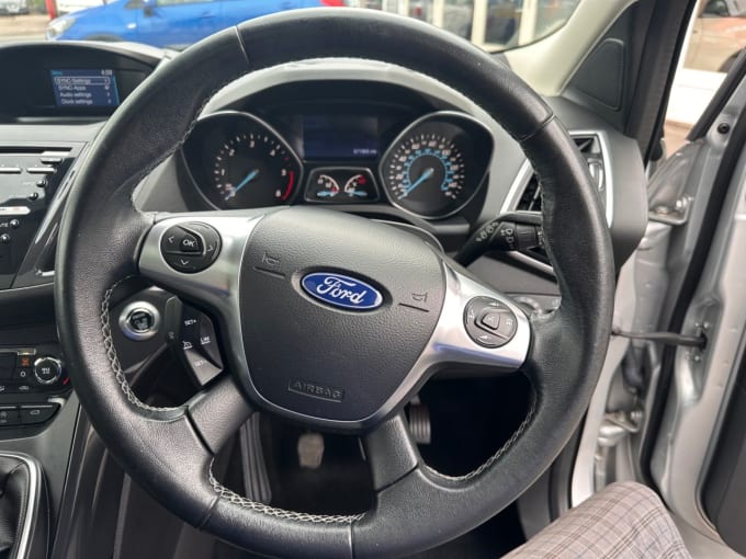 2025 Ford Kuga