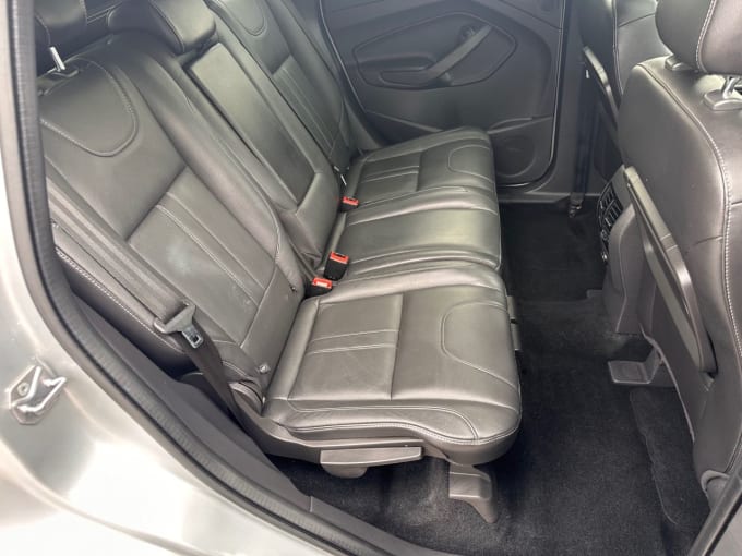 2025 Ford Kuga