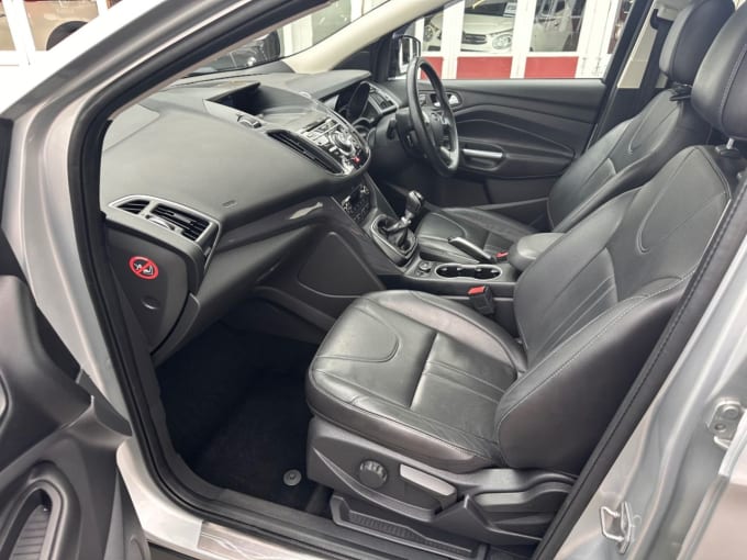 2025 Ford Kuga