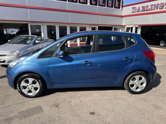 2025 Kia Venga