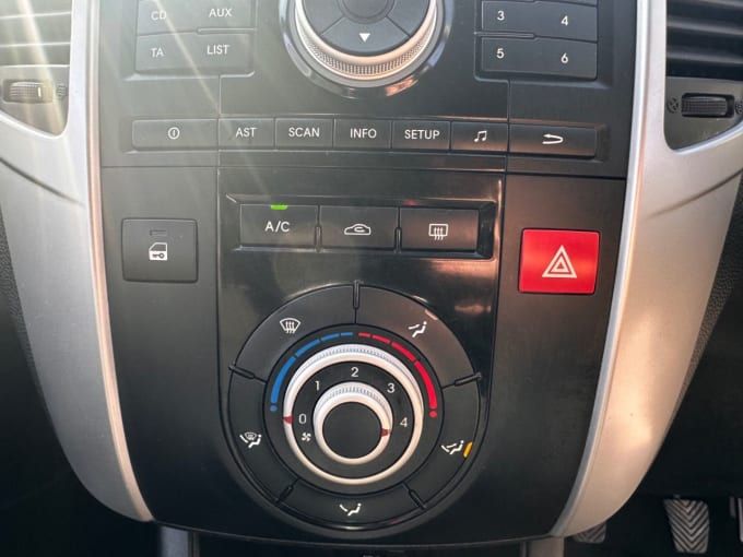 2025 Kia Venga
