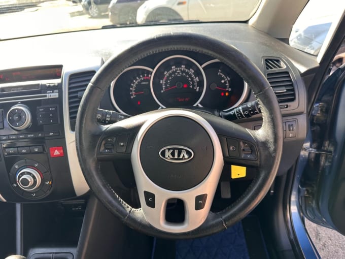 2025 Kia Venga