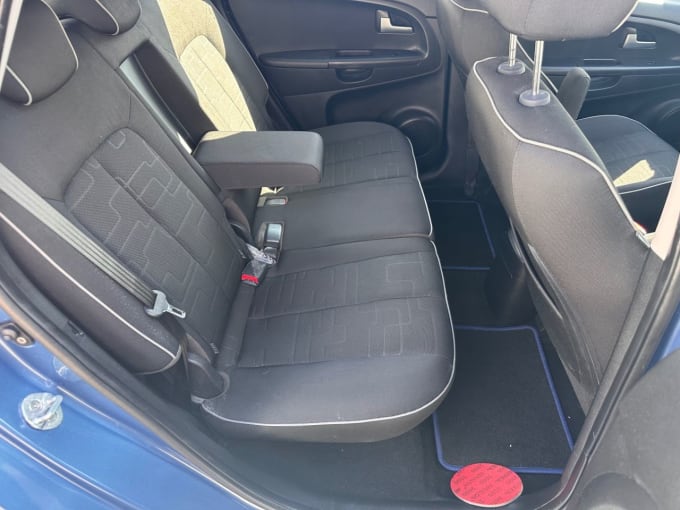 2025 Kia Venga