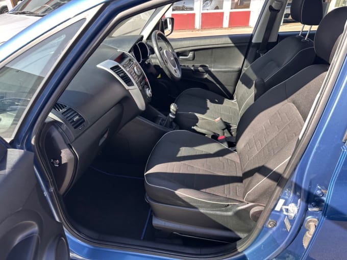 2025 Kia Venga