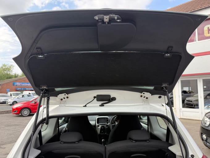 2025 Peugeot 108