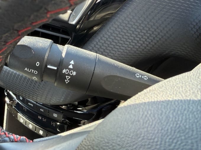 2025 Peugeot 208
