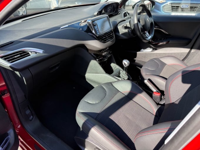 2025 Peugeot 208