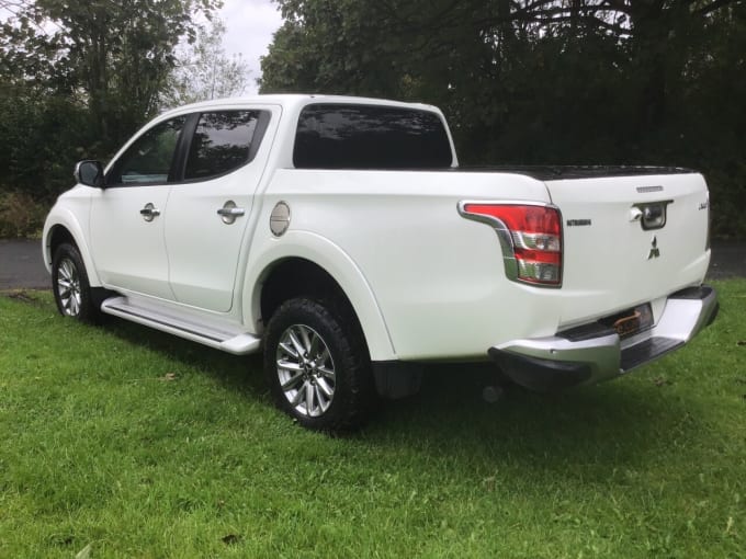 2024 Mitsubishi L200