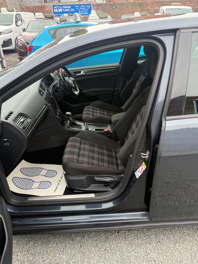 2025 Volkswagen Golf