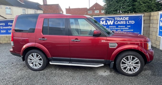 2025 Land Rover Discovery 4