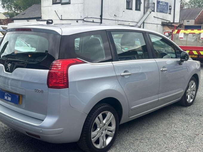 2025 Peugeot 5008