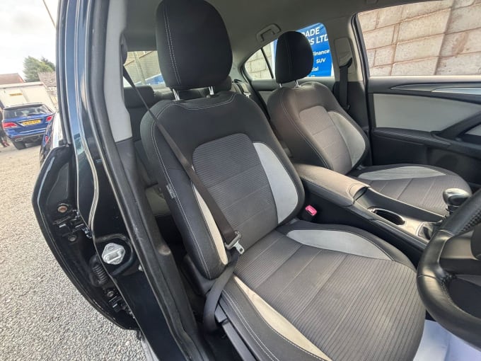 2025 Toyota Avensis
