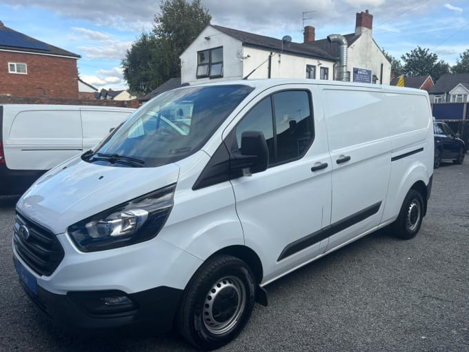 2025 Ford Transit Custom
