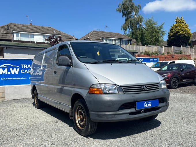 2025 Toyota Hiace