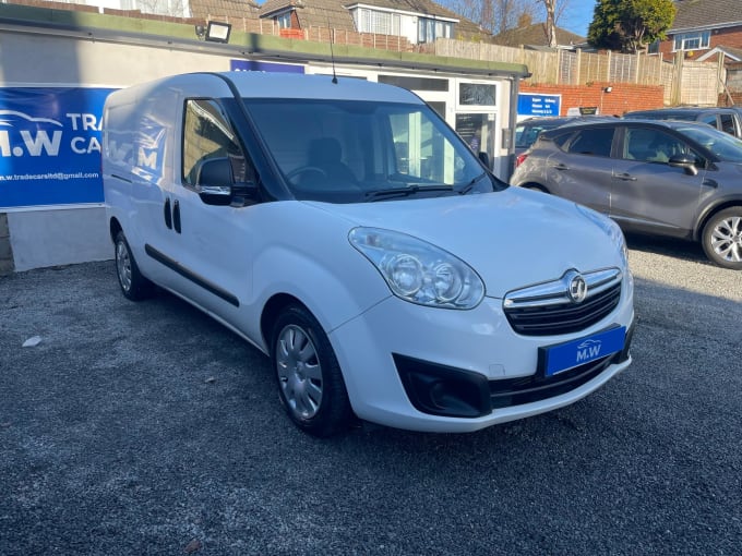 2025 Vauxhall Combo