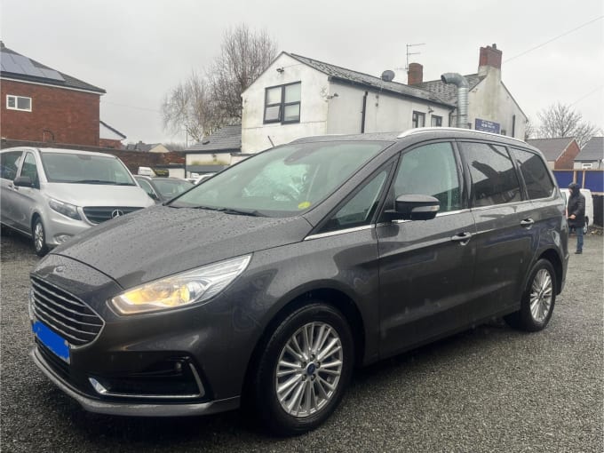 2025 Ford Galaxy