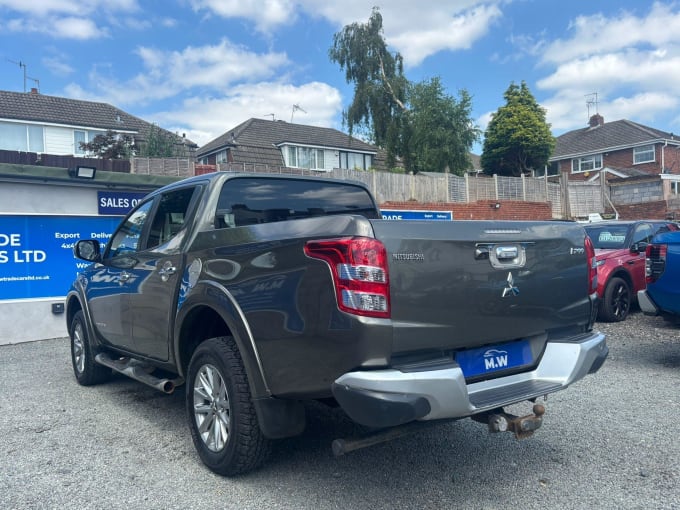 2025 Mitsubishi L200