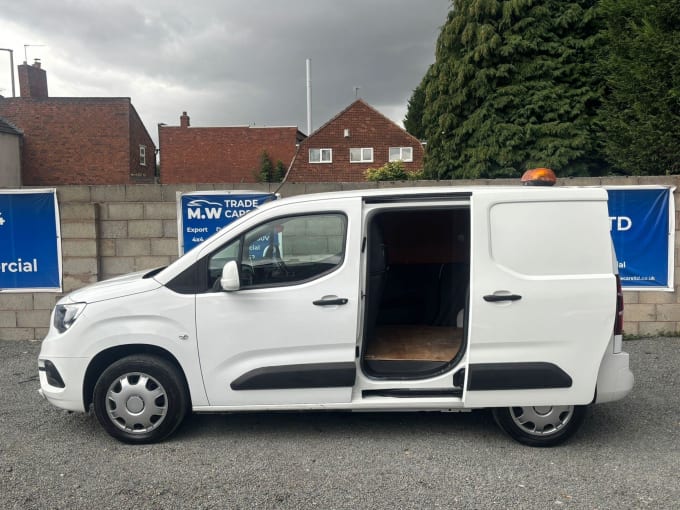 2025 Vauxhall Combo