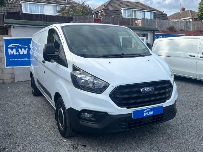 2025 Ford Transit Custom