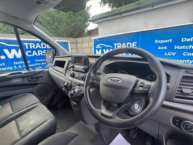 2025 Ford Transit Custom