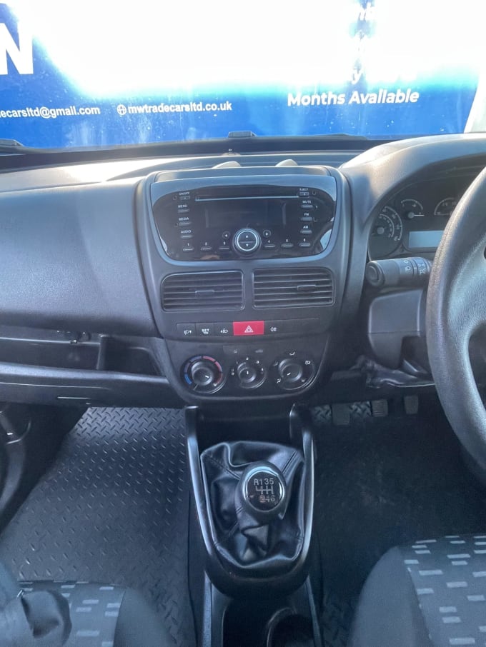 2025 Vauxhall Combo