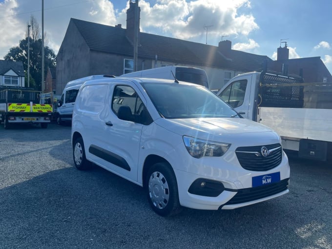 2025 Vauxhall Combo