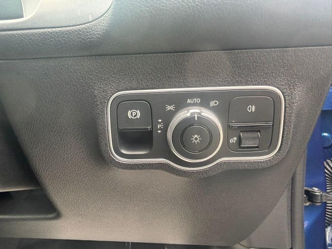 2025 Mercedes-benz Glb