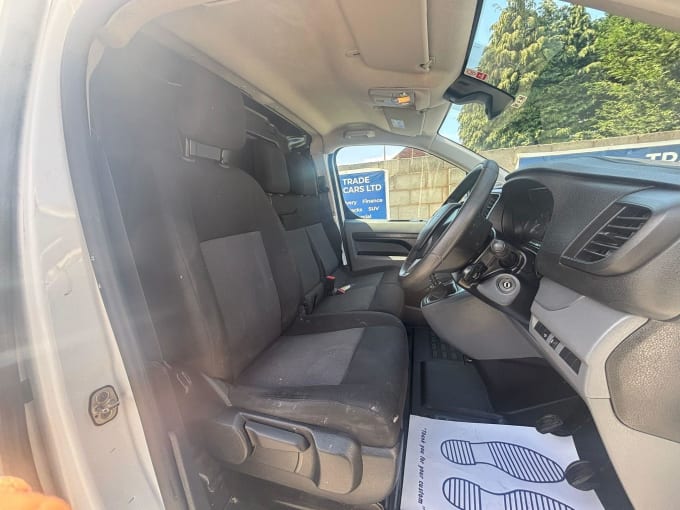 2025 Vauxhall Vivaro