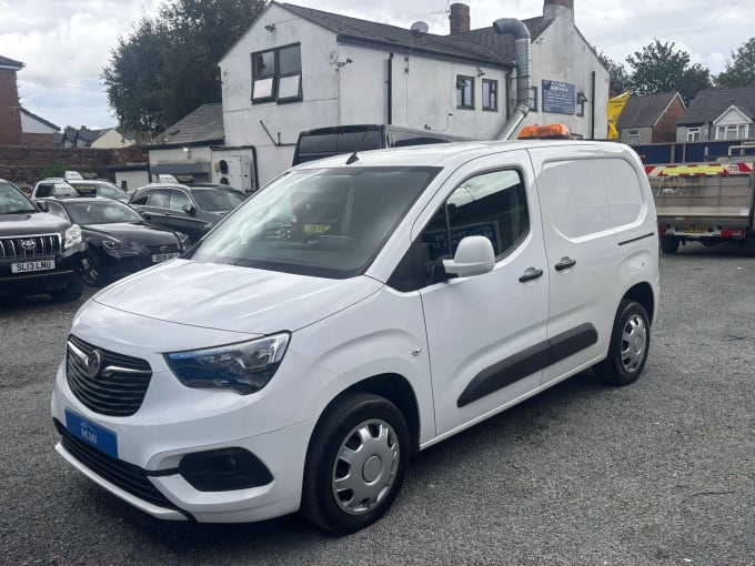 2025 Vauxhall Combo