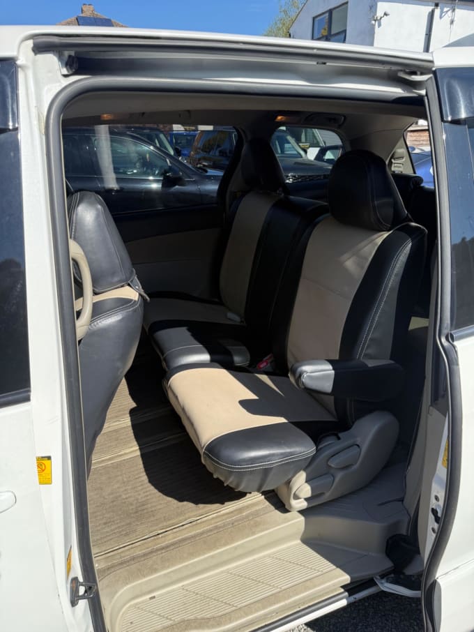 2025 Toyota Estima