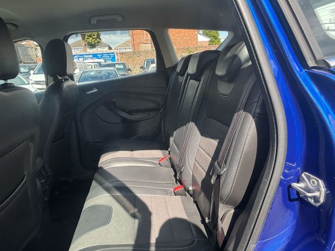 2025 Ford Kuga