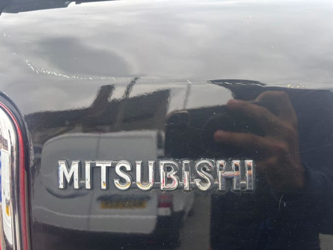 2025 Mitsubishi L200