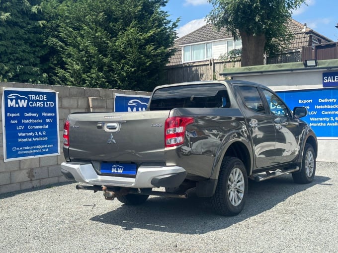2025 Mitsubishi L200