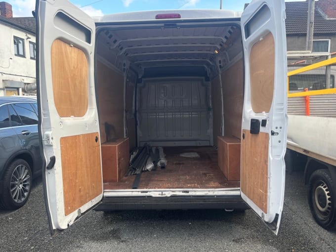 2025 Peugeot Boxer