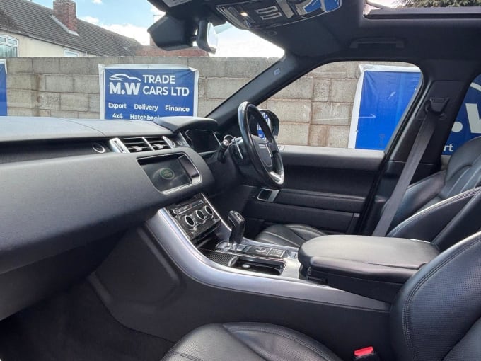 2025 Land Rover Range Rover Sport