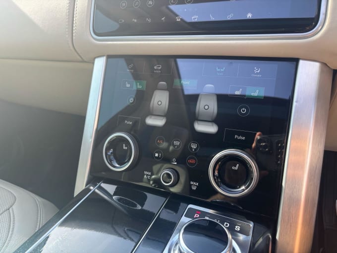 2025 Land Rover Range Rover